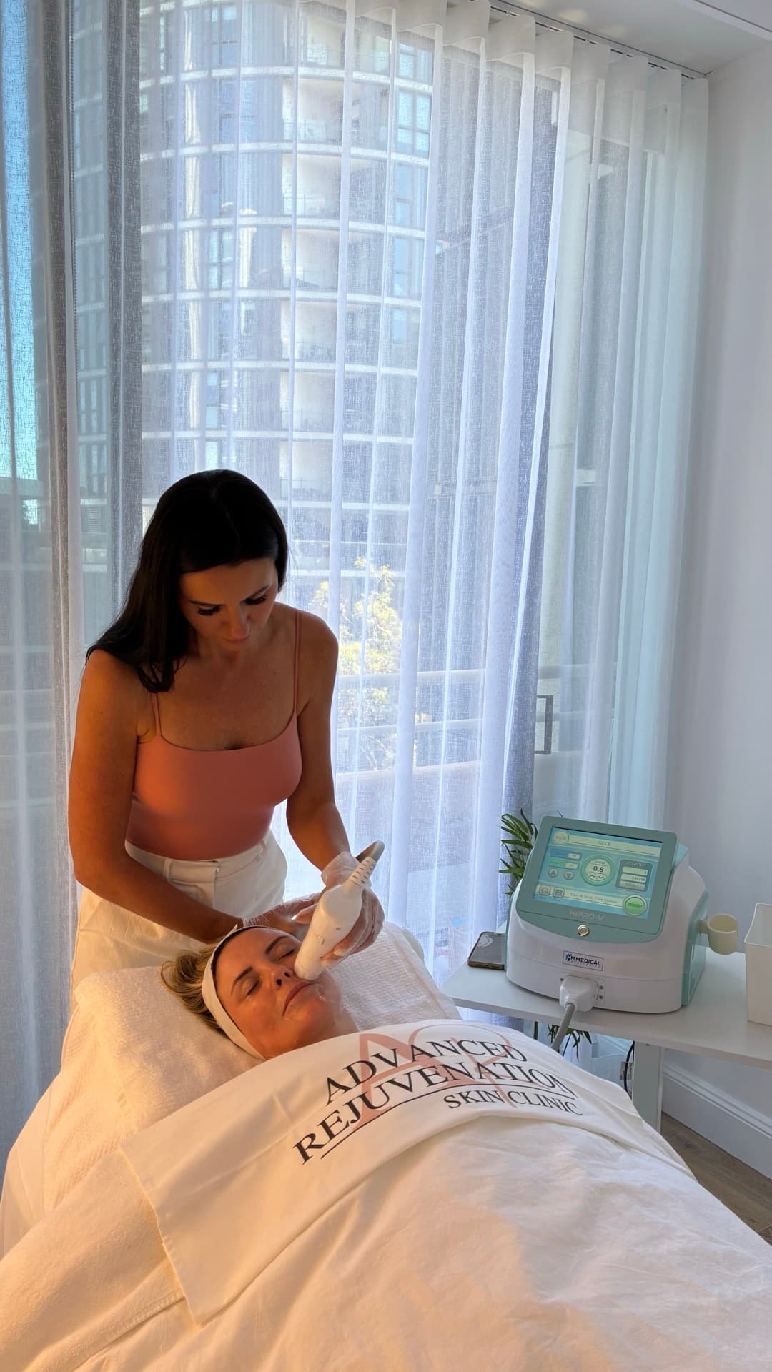 HIFU Skin Tightening